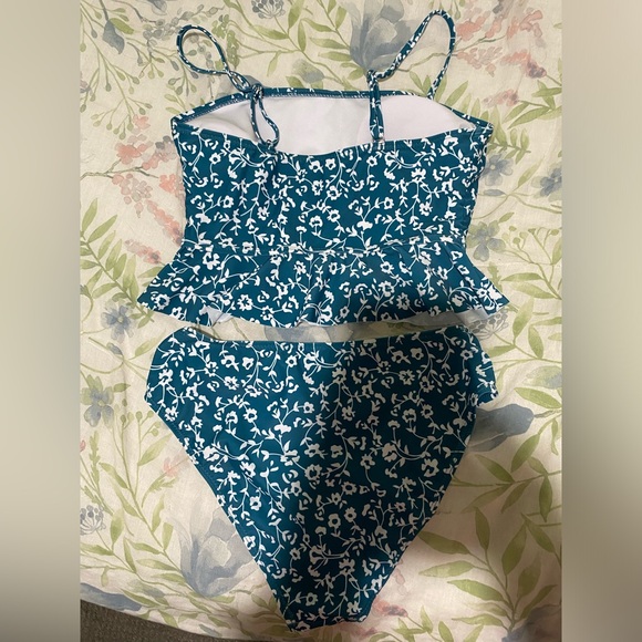 Tankini - Picture 2 of 3